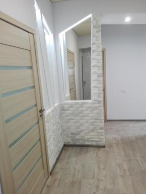 Apartment on Kryvorizhstal Street 35-24